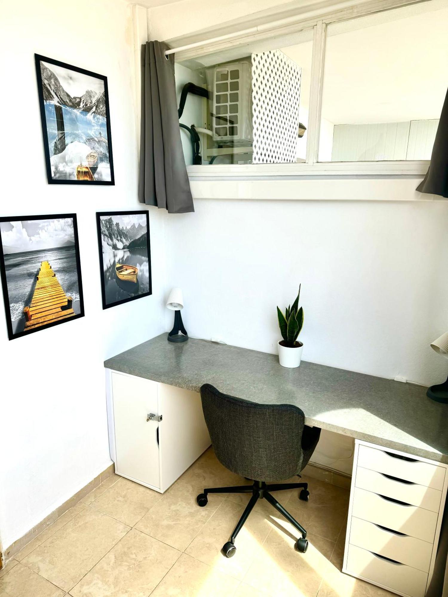 Cozy Fuengirola Apartment With Sea View & Pool Luaran gambar