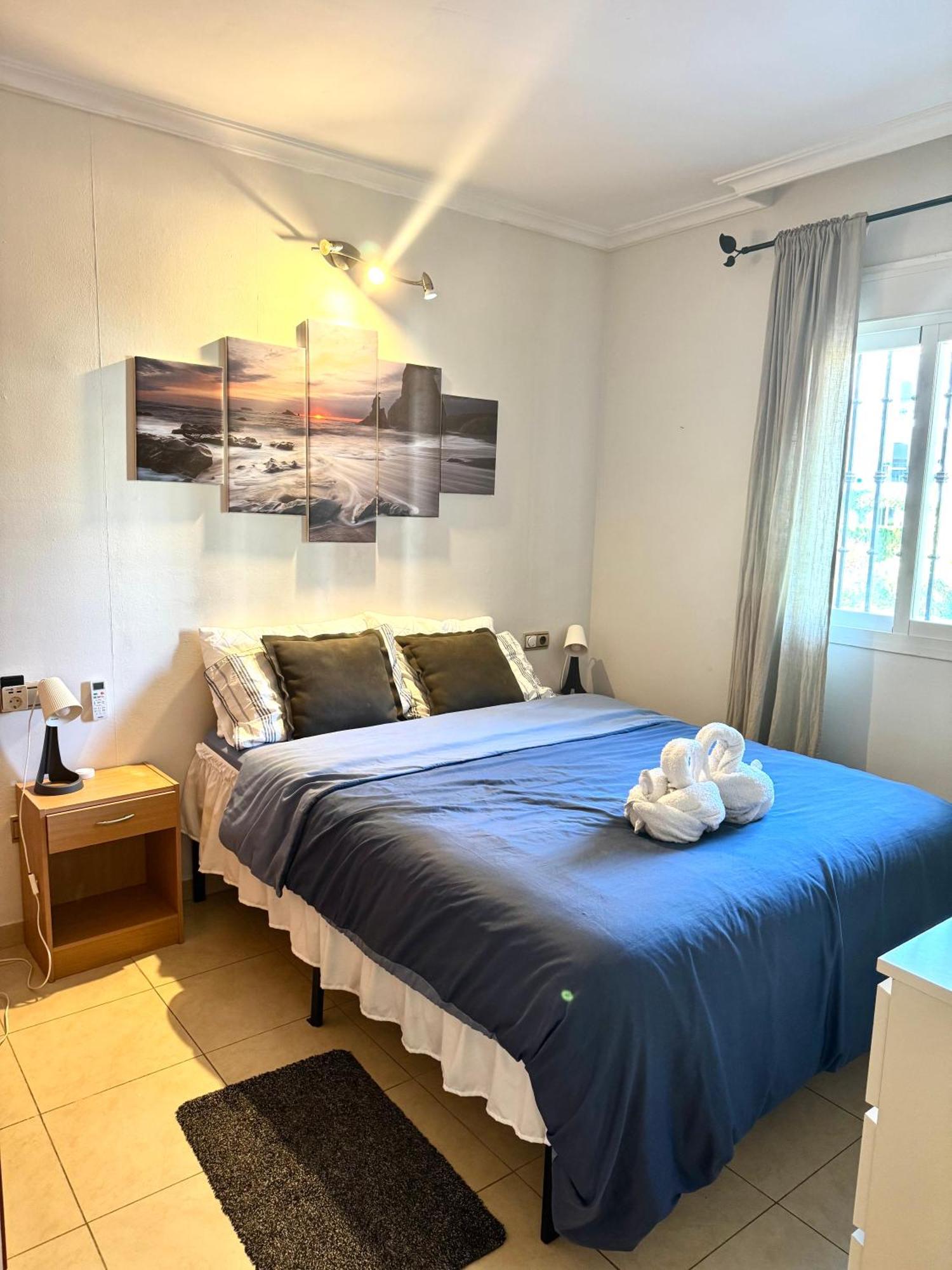 Cozy Fuengirola Apartment With Sea View & Pool Luaran gambar