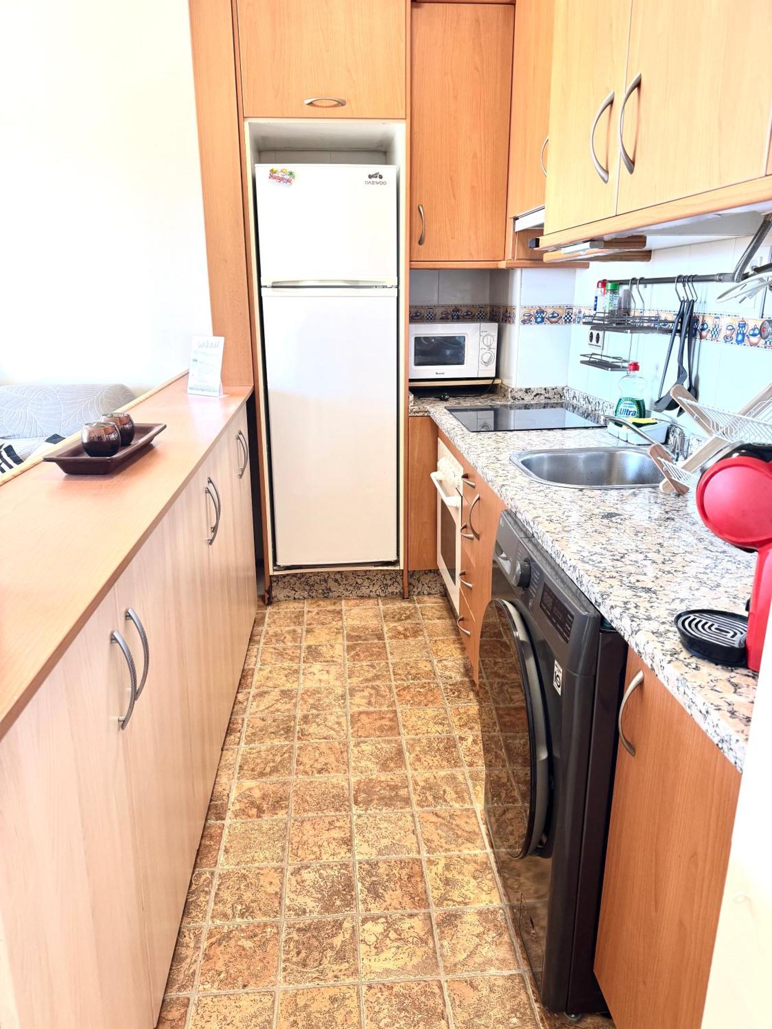 Cozy Fuengirola Apartment With Sea View & Pool Luaran gambar